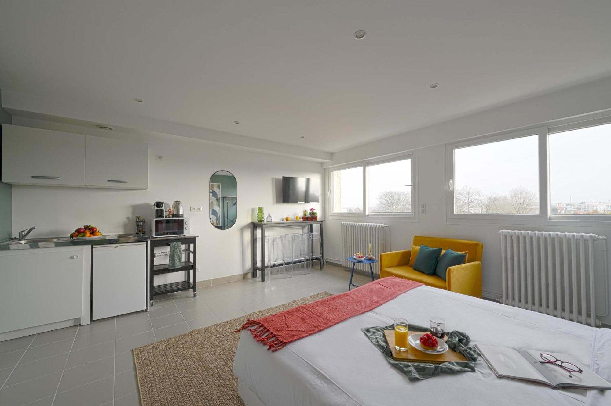 Modern Bright Apartment In Appart'Hotel Saint-Maur-des-Fossés Exterior photo